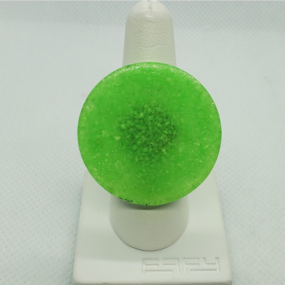 Adjustable Green Ring - Picture 2 of 6
